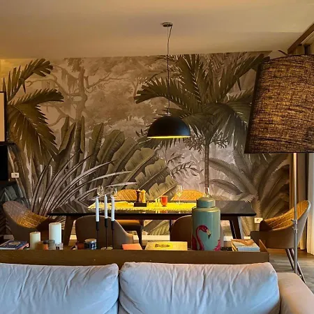 Artegianale Signature Penthouse Apartment *